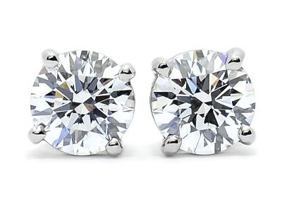 ダイヤモンド ピアス